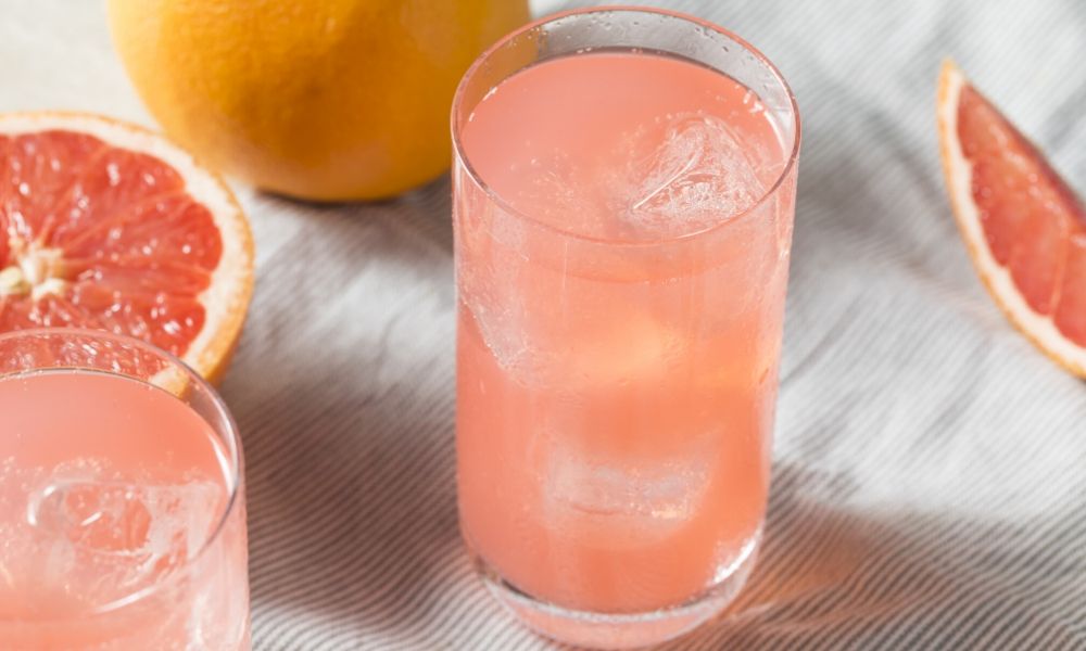 How to Use Extracts to Flavor Drinks