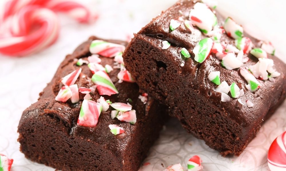 Delicious Holiday Items That Use Peppermint Extract