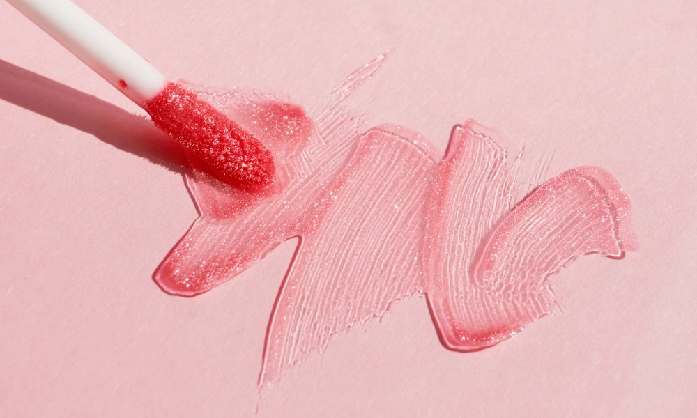 Storage Tips To Maintain Your Flavored Lip Gloss Stock